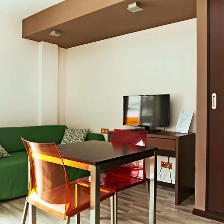 Ginosi Basics Centric Apartel Apartament *